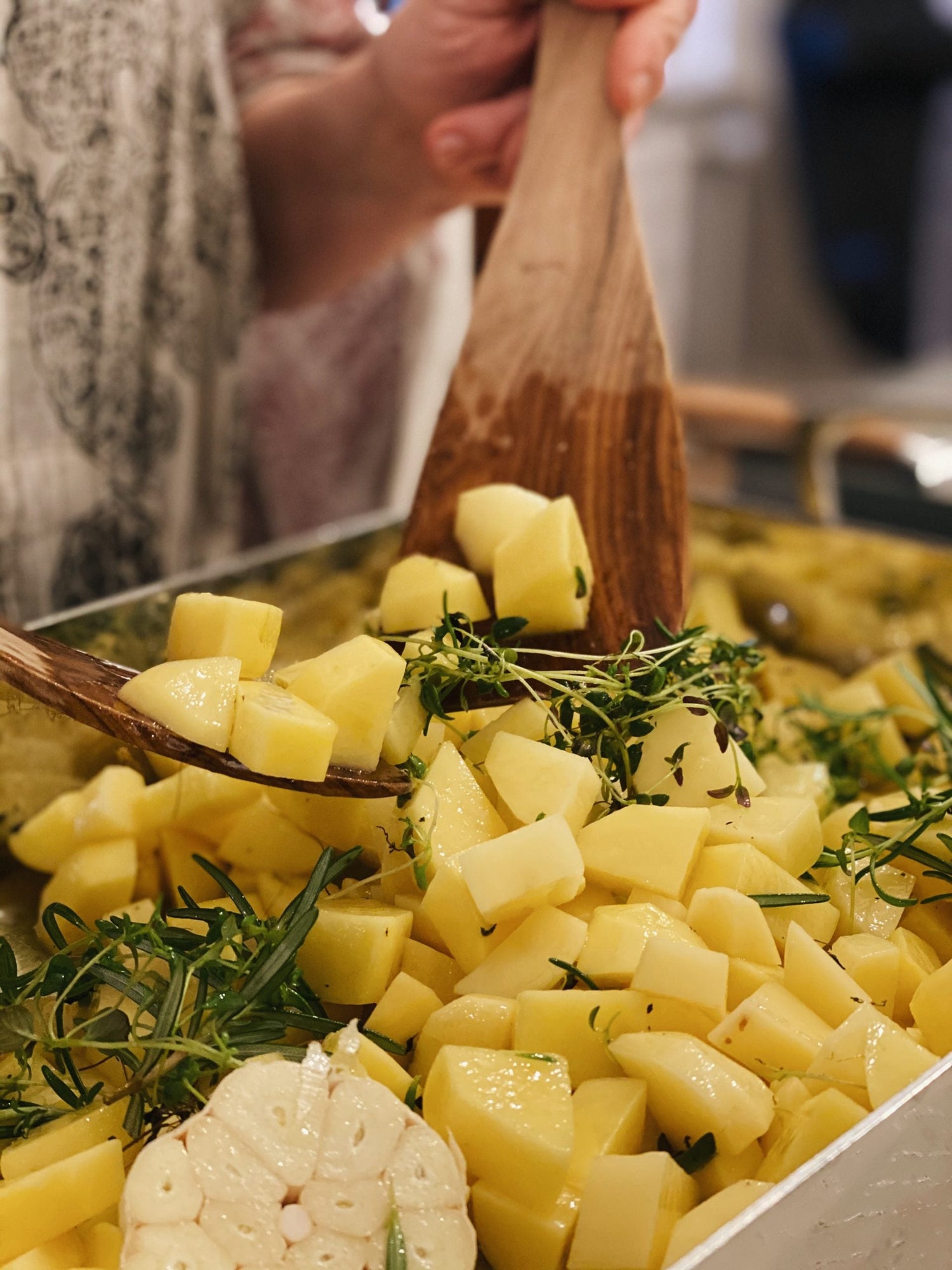 Lampaan kareet ja rosmariiniperunat