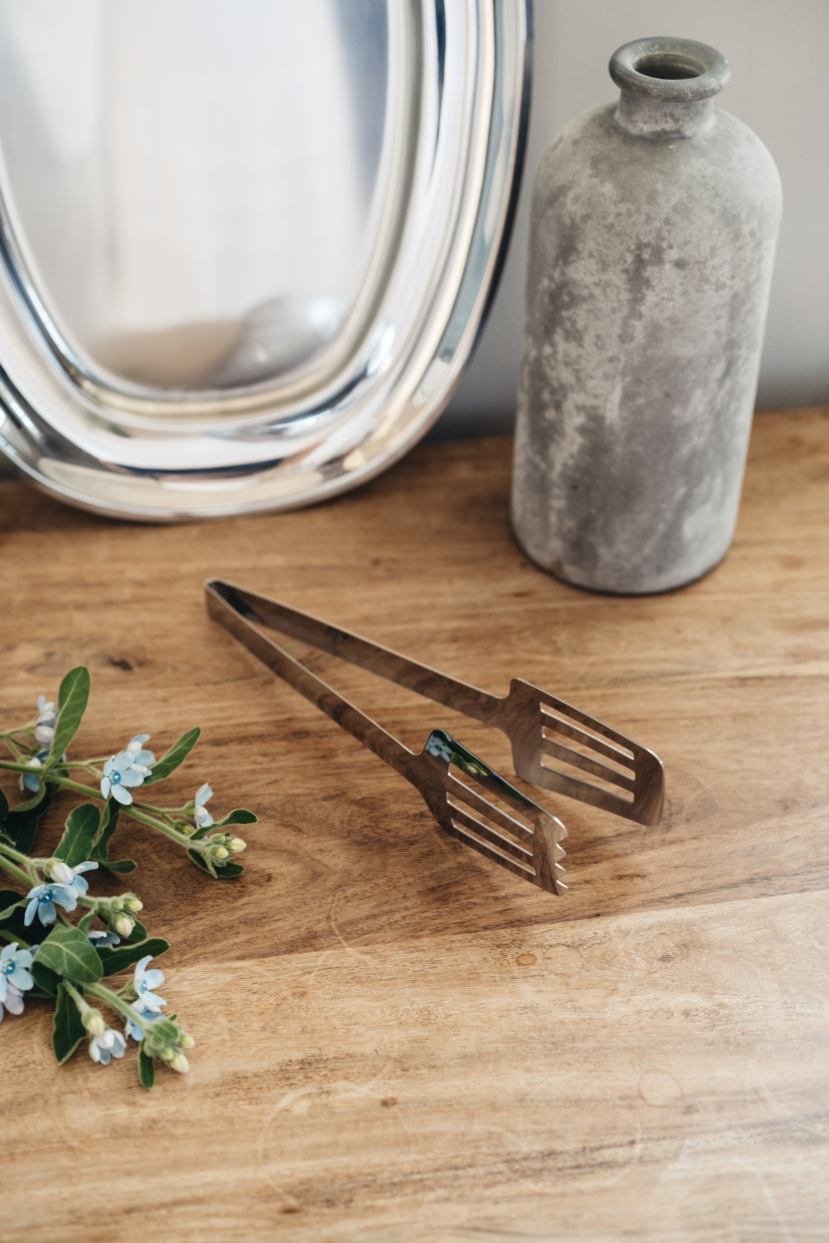 SERVING TONGS 25,5 cm