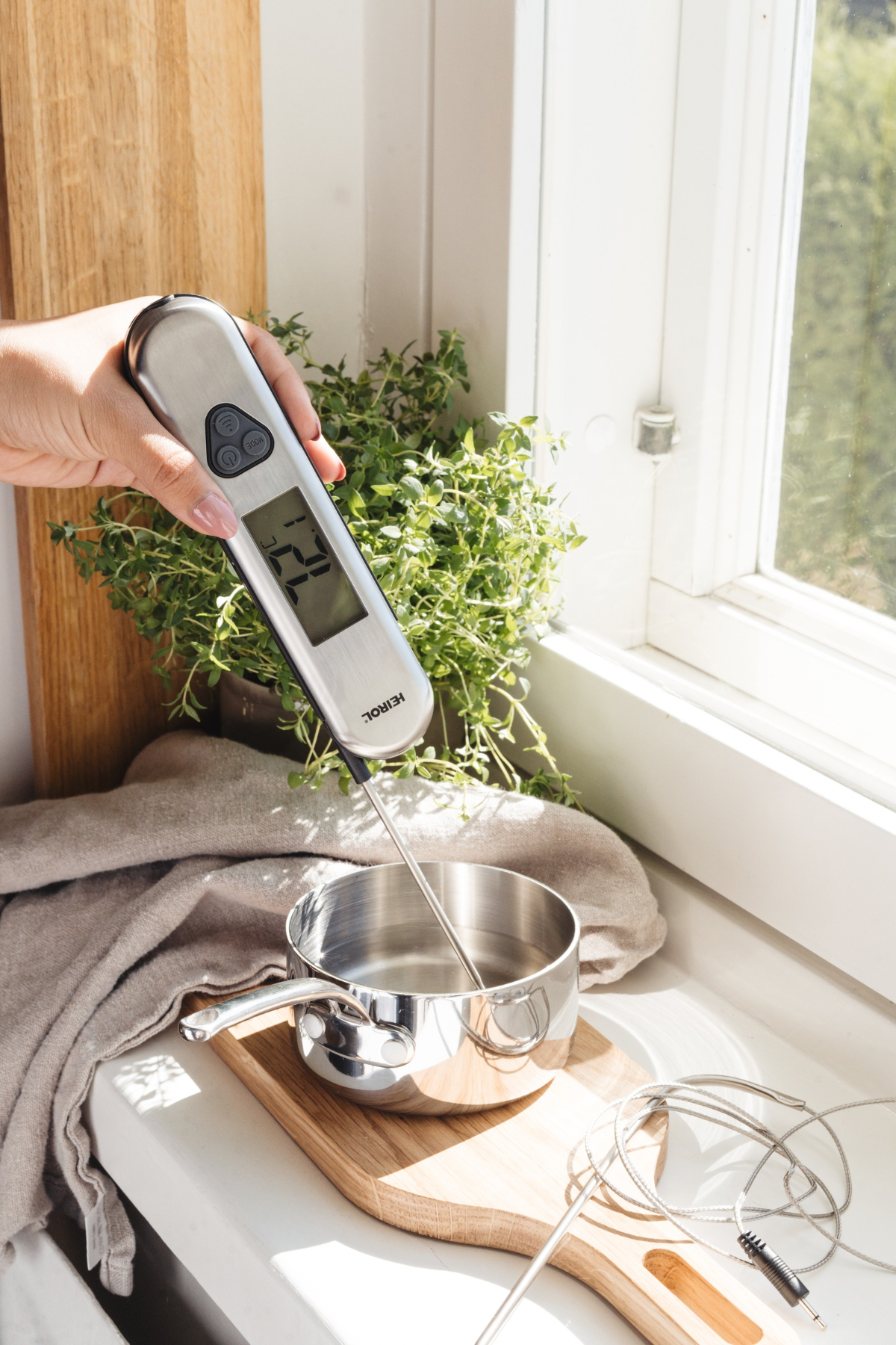 DIGITAALINEN LÄMPÖMITTARI 17,5 cm Steely