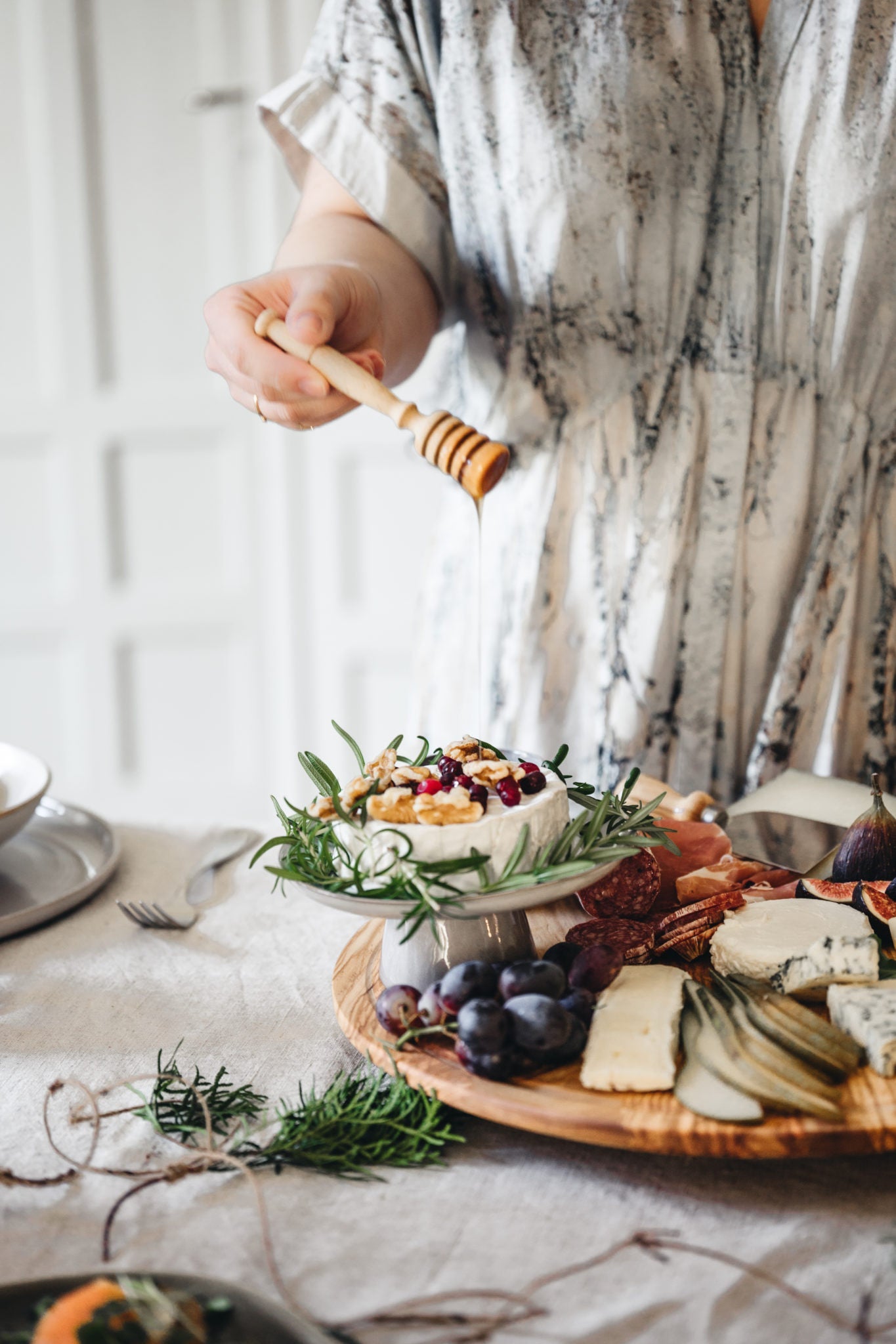 Herkullinen juustolautanen & lämmin Camembert-juusto