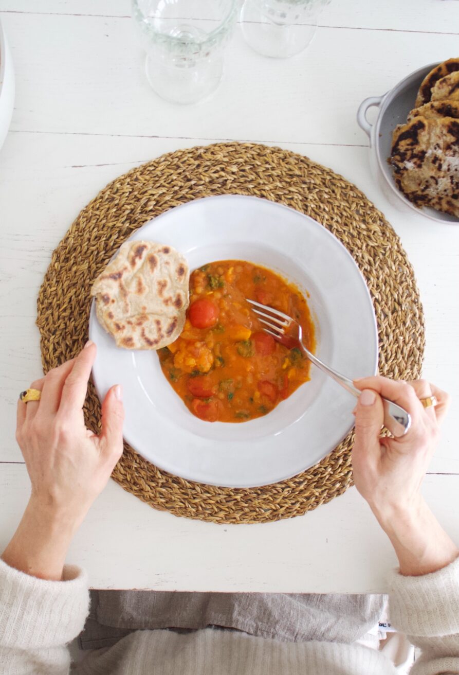 Paahdettu valkosipuli-kasvispata