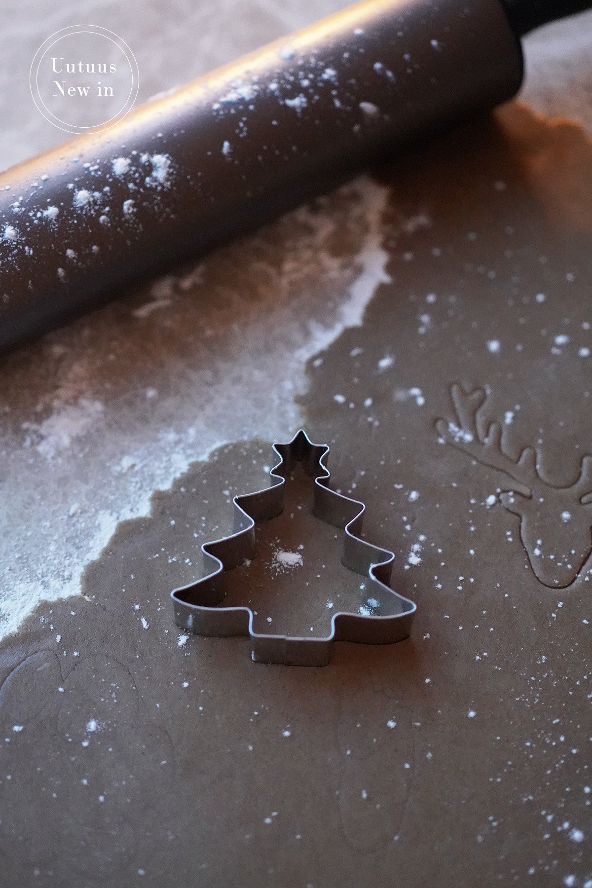 TREE WITH STAR 8 cm COOKIE CUTTER