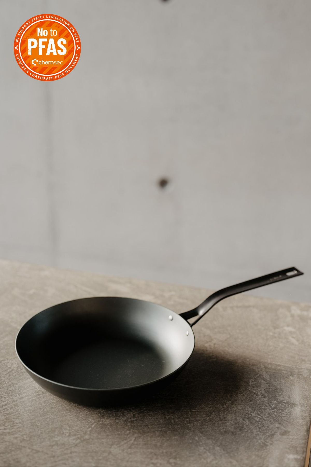 FRYING PAN 28 cm Blacksteel Pro